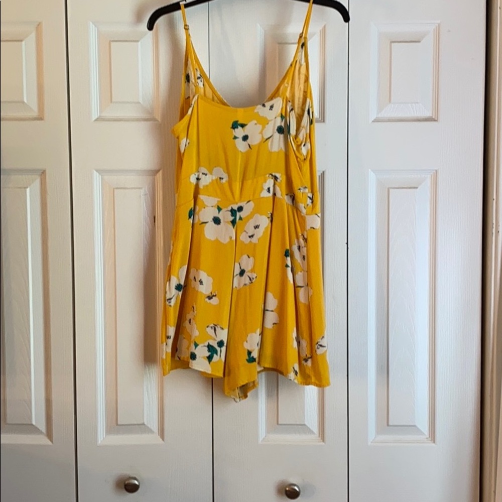 Romper - Picture 2 of 2